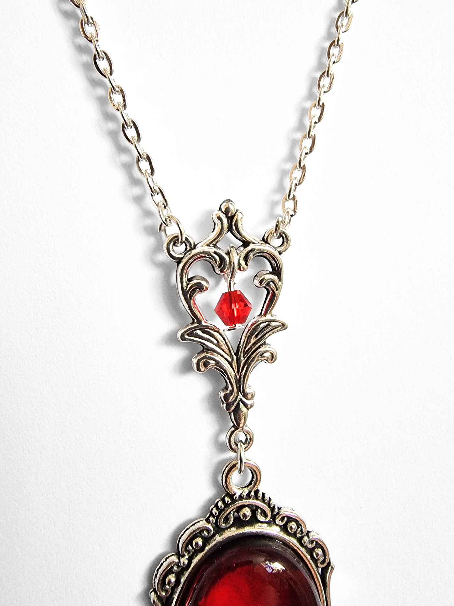 "DRUSILLA" Collana Gotico Vittoriana con Cabochon effetto Sangue