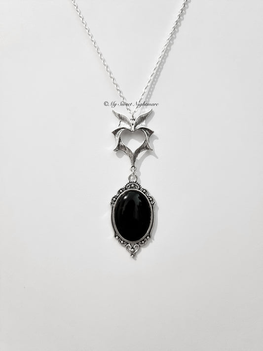 Collana gotica con ali di Pipistrello a Cuore