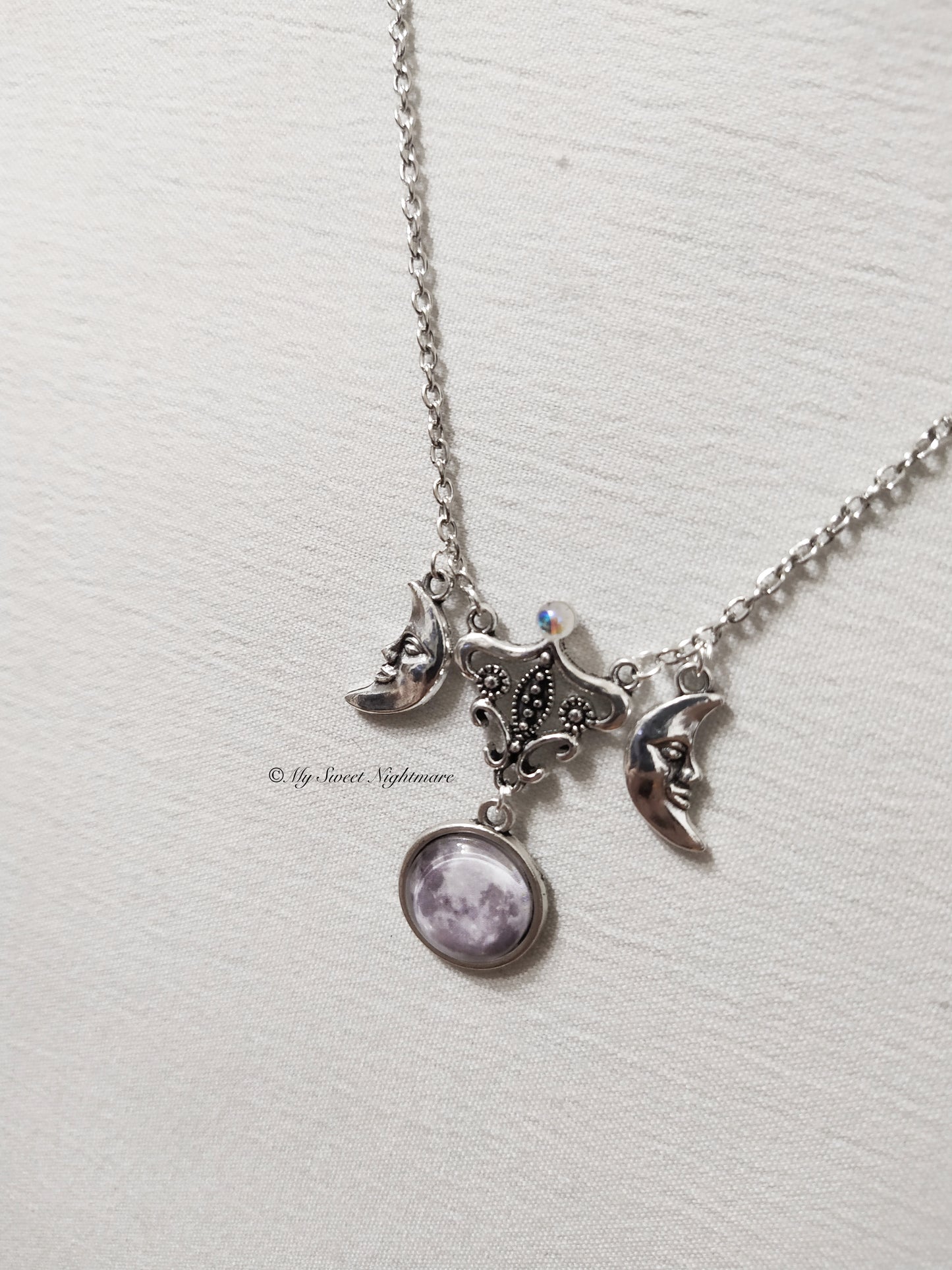 Collana Con triplice luna