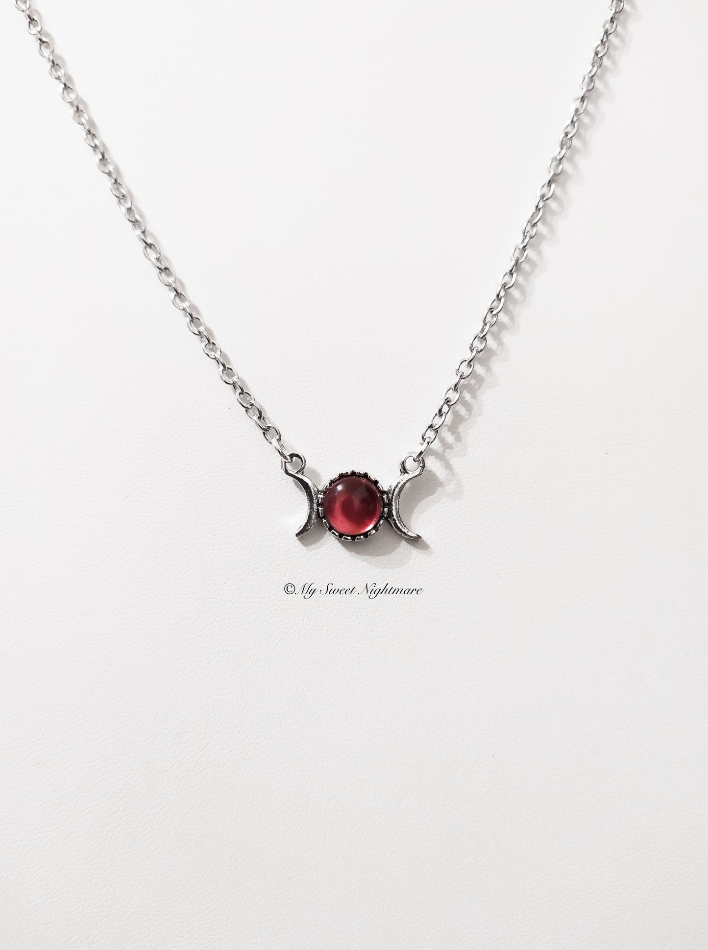 Triplice luna minimal rossa