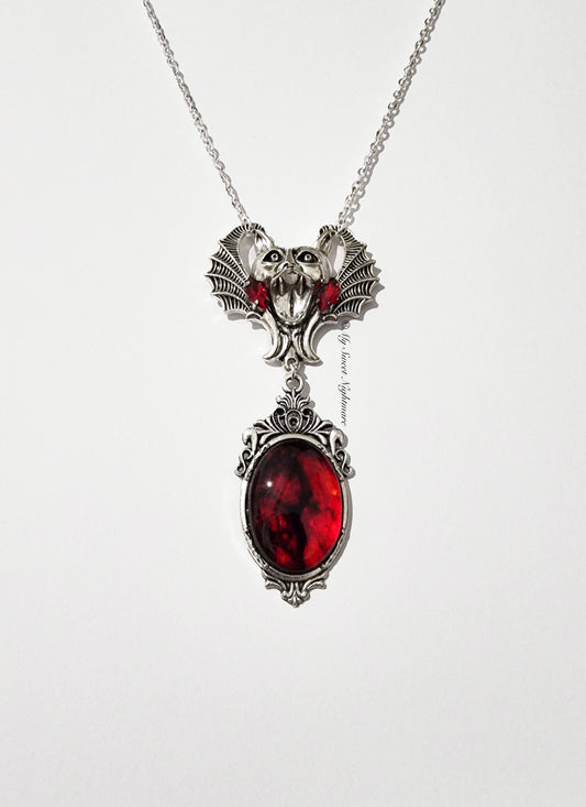 "DRACULA" Collana Gotico Vittoriana con Pipistrello e Cabochon effetto Sangue