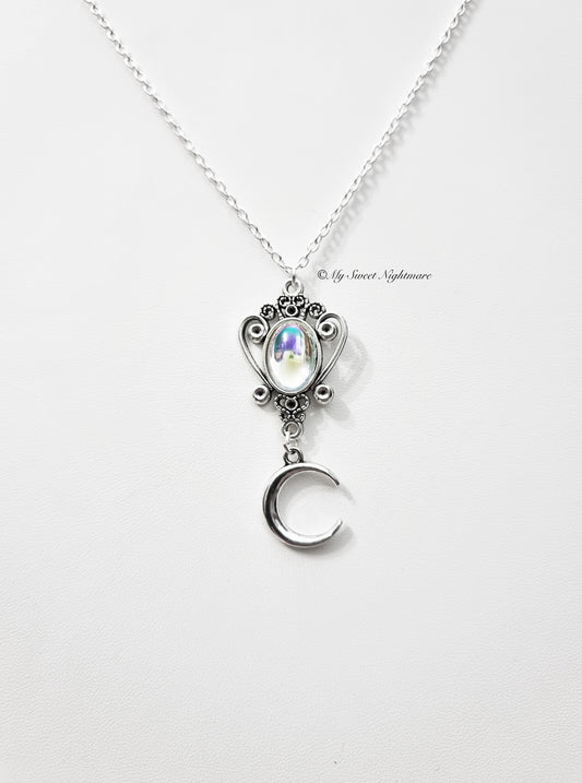Collana con luna crescente e cabochon arcobaleno