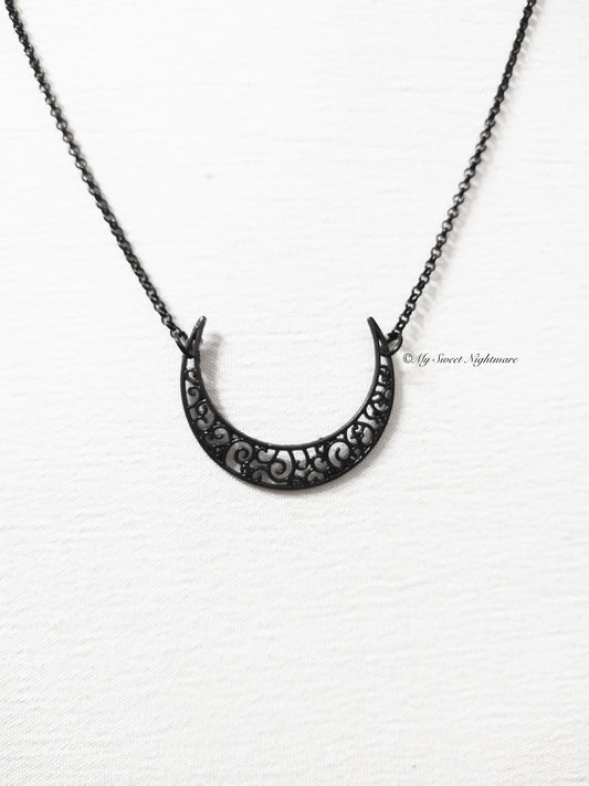 Collana con luna nera capovolta
