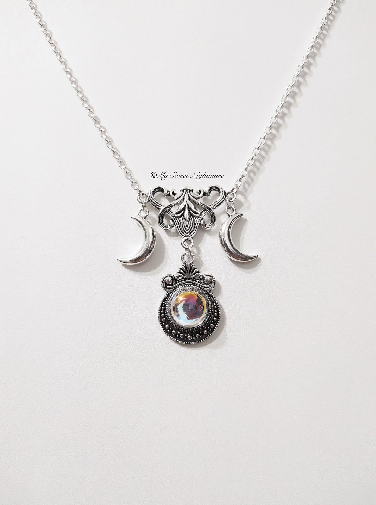 Collana con triplice luna arcobaleno