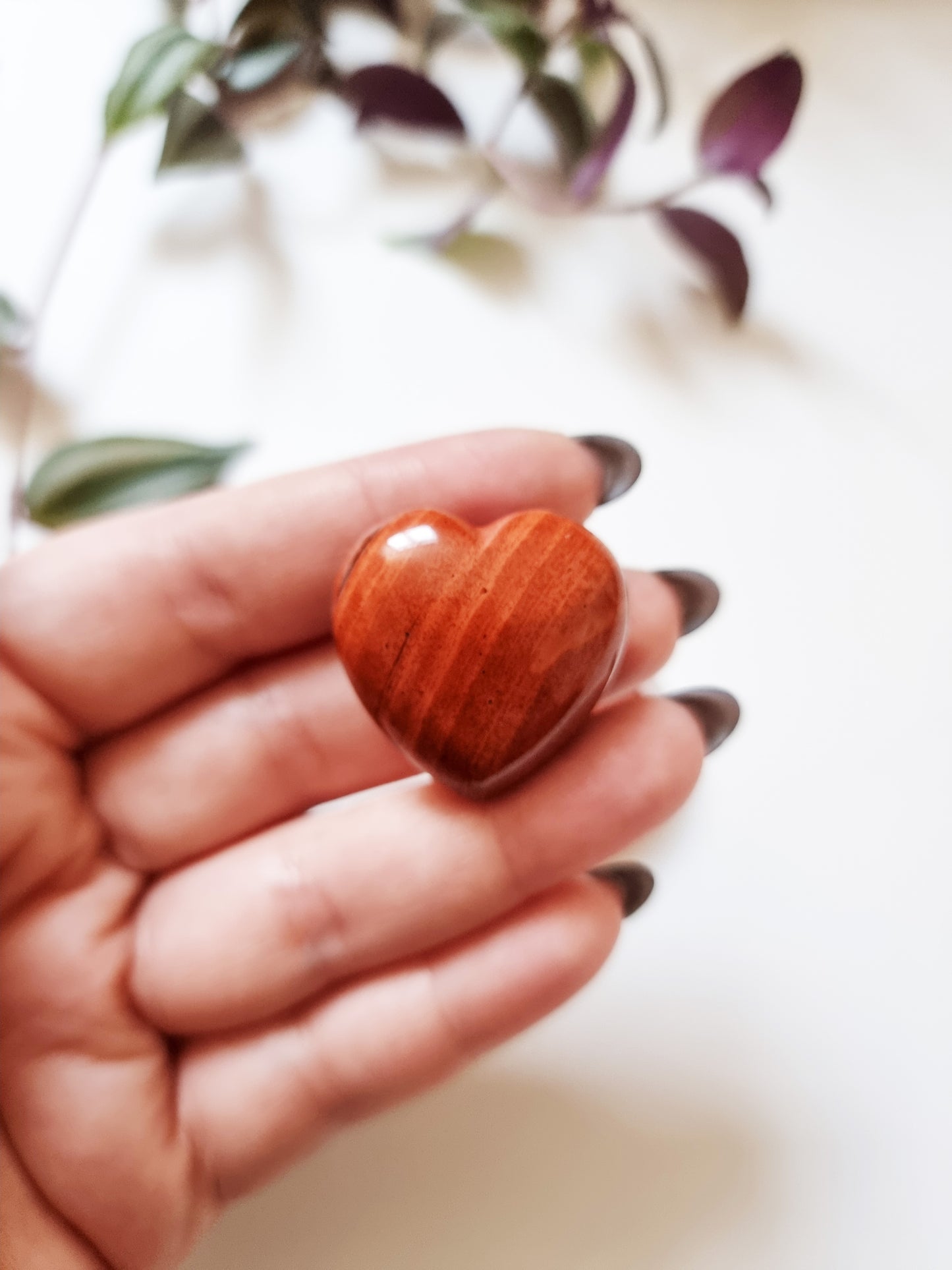 Cuore in Diaspro Rosso - Forza interiore, Resistenza, Coraggio