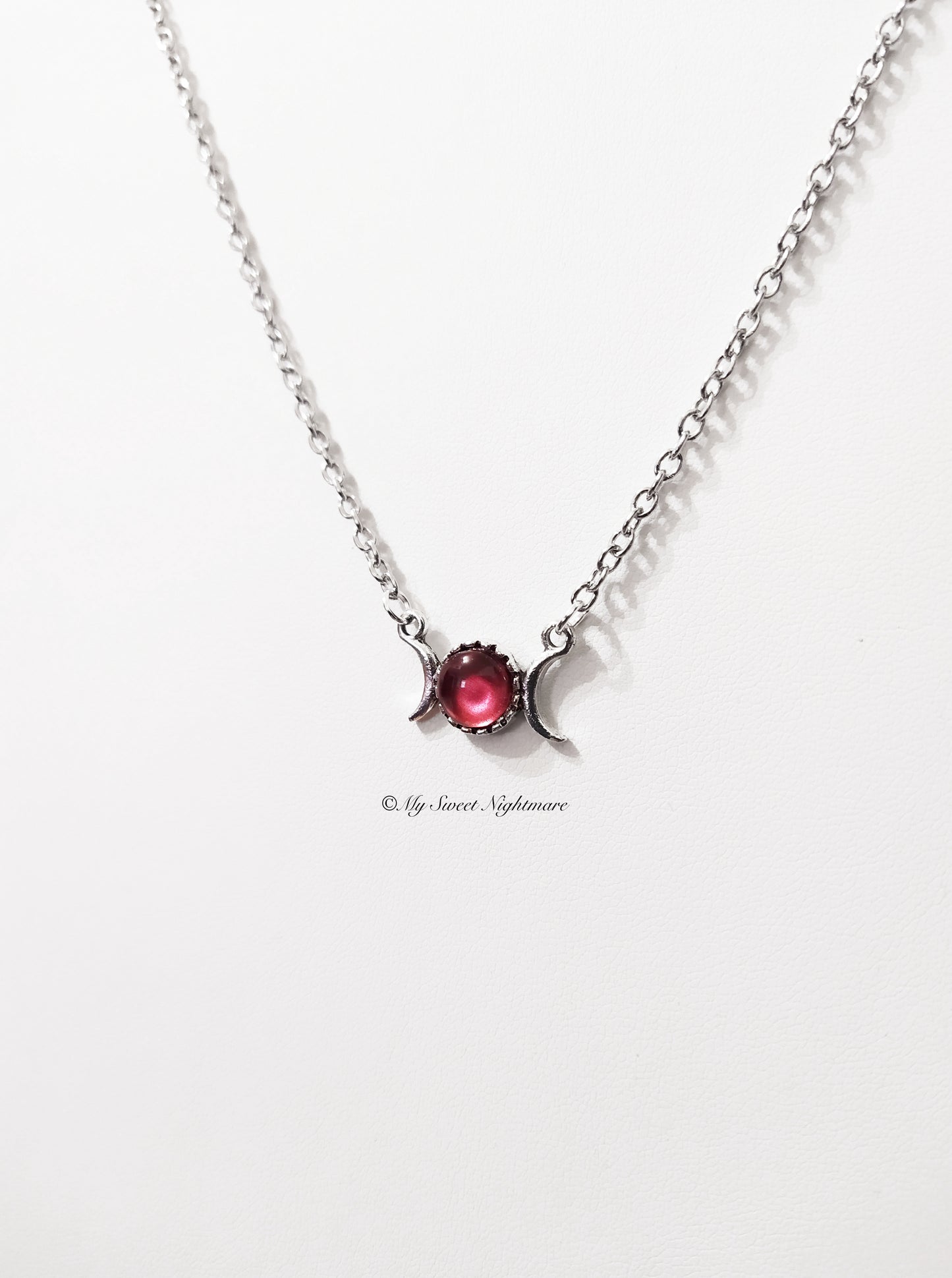 Triplice luna minimal rossa